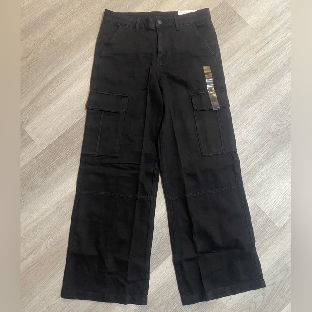 AE Stretch Super High-Waisted Baggy High-Leg Cargo Pants